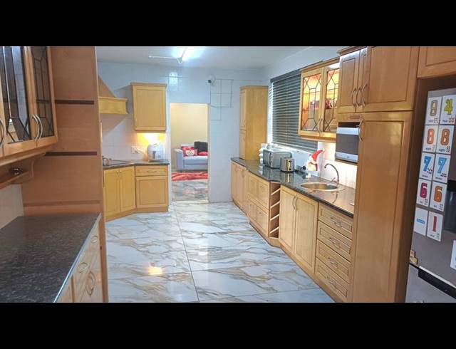 4 BEDROOM HOUSE FOR SALE IN WEMBLEY